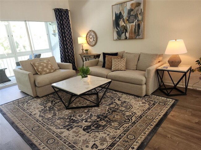 Foto del edificio - 6503 Fairway Gardens Dr