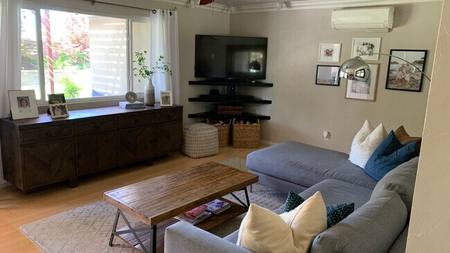 Foto del edificio - 7002 E Rendina St
