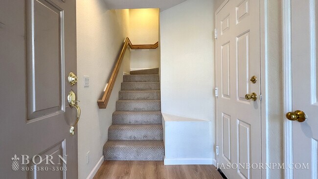 Foto del edificio - 5782 Oak Bank Trail