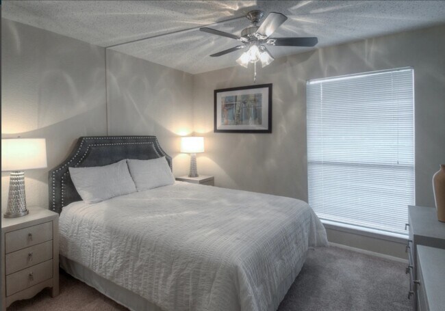 Foto del edificio - 8524 Burnet Rd