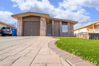 Building Photo - 6217 Arch Bridge Dr