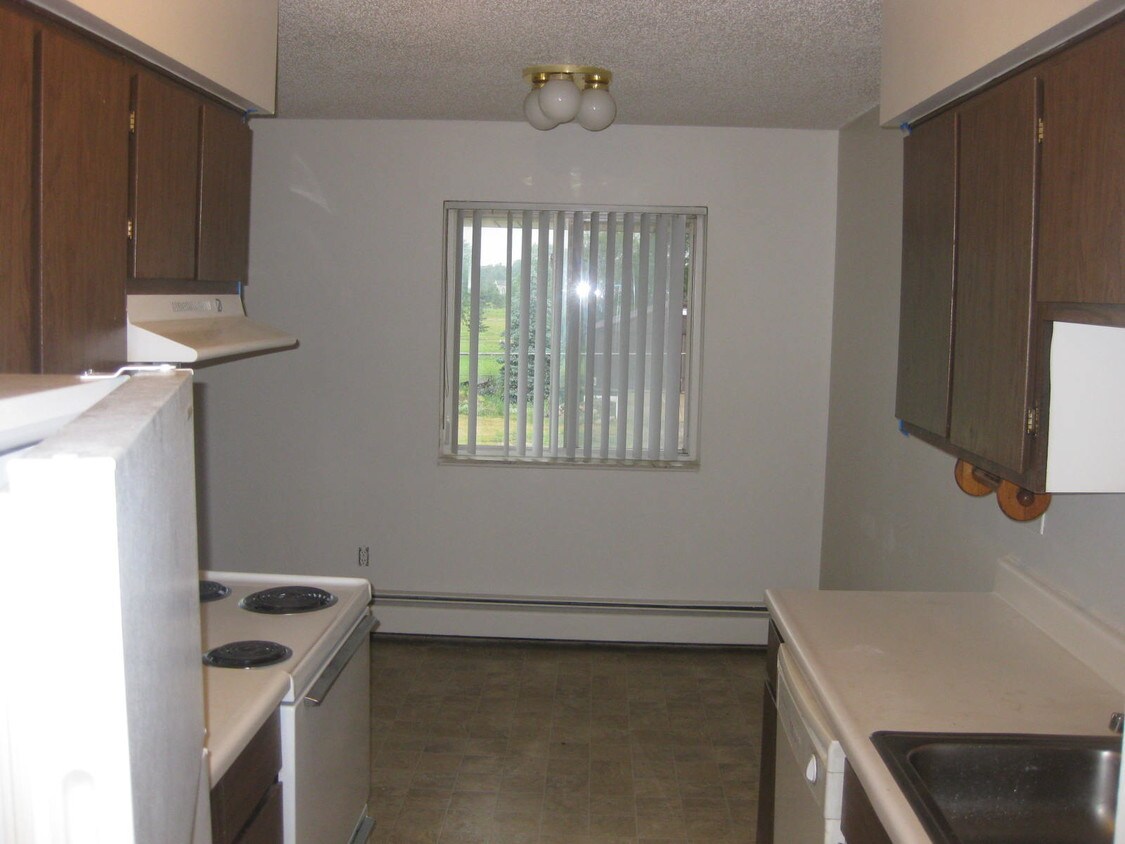 Primary Photo - 5218 Perry Rd