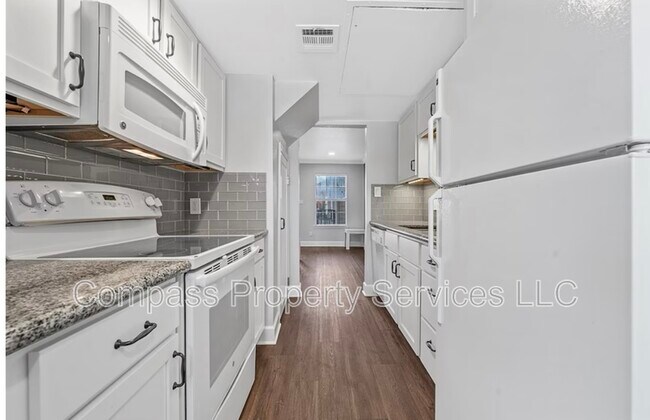 Building Photo - 600 Bagby Avenue Apt #3E