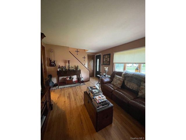 Building Photo - 415 Blauvelt Rd