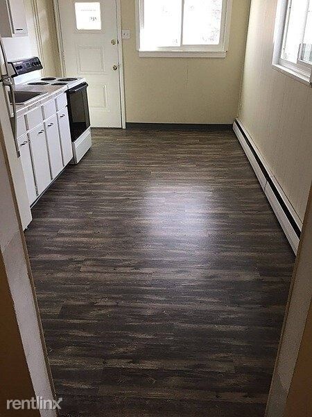 Foto del edificio - 3 br, 1 bath House - 573 East Market Street