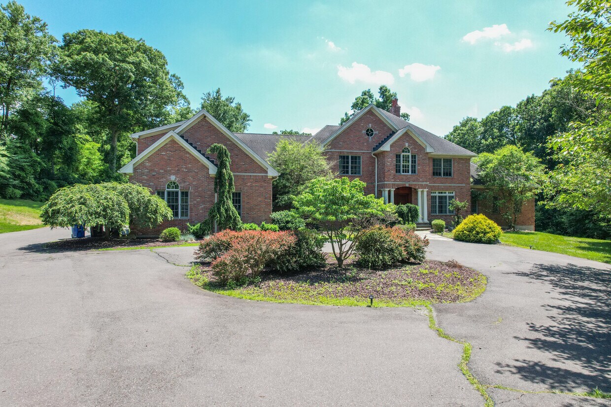 Primary Photo - 215 Old Mountain Rd