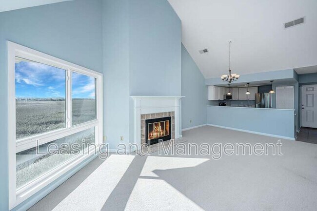 Foto del edificio - 242 Little Oak Island Dr