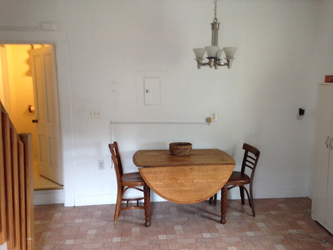 Foto del edificio - 1535 Pleasant St