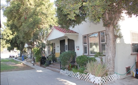 Building Photo - 801-807 W 97th St