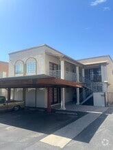 Building Photo - 535 E Jacinto St