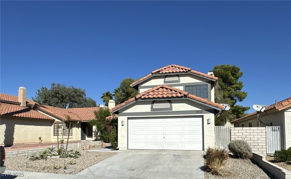 Foto principal - 2538 Wolverton Ave
