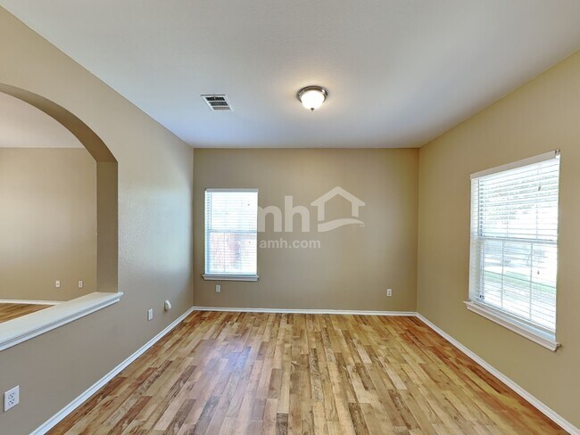 Foto del edificio - 149 Ashwood N
