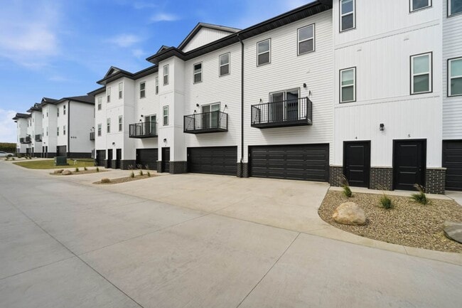 Interior Photo - Twin Oaks Apartments