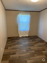 Building Photo - 226 Stinson Dr