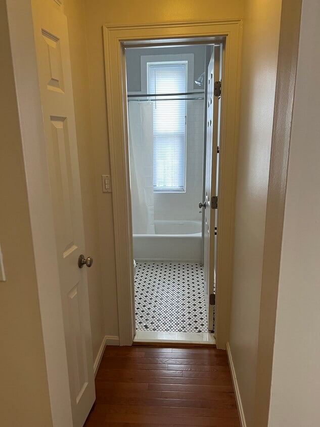 Building Photo - 49 Burbank St