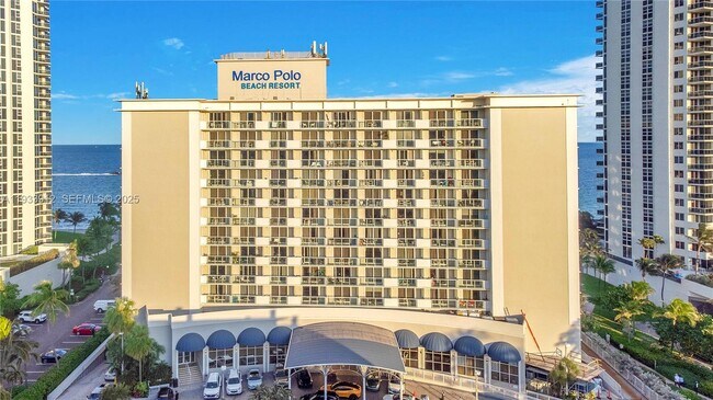 Foto del edificio - 19201 Collins Ave