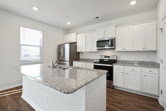 Foto del edificio - 931 Snowberry Dr