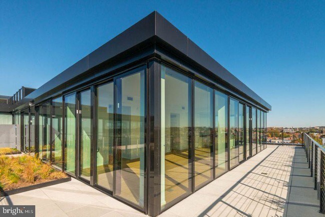 Foto del edificio - 1357 R St NW