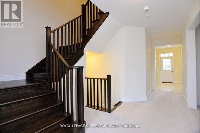 Building Photo - 7724 Black Maple Dr