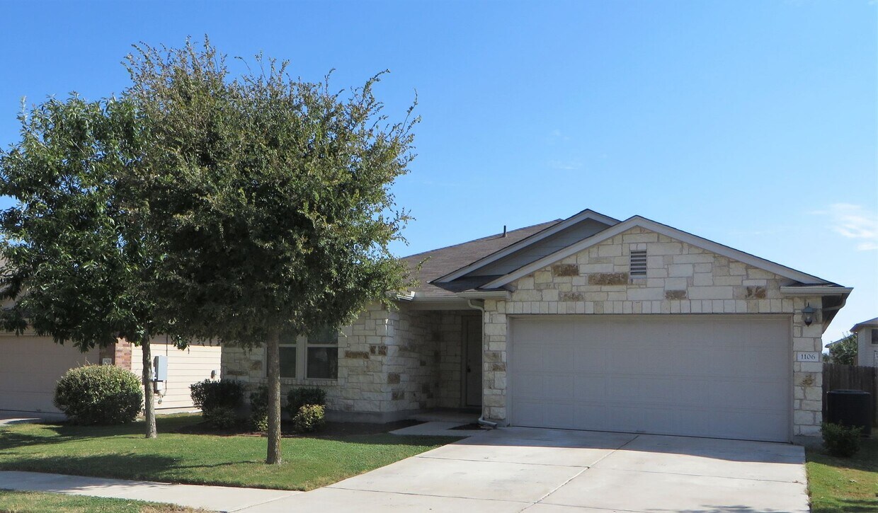 Primary Photo - 3 Bedroom 2 Bathroom Pinnacle Georgetown Home