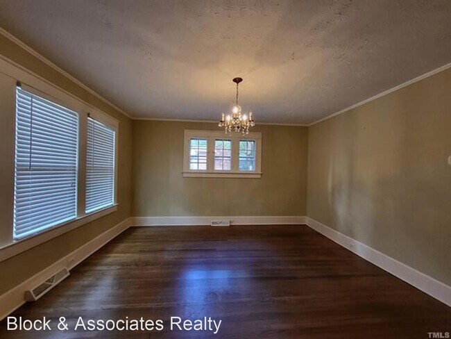 Building Photo - 3 br, 2 bath House - 145 South May St