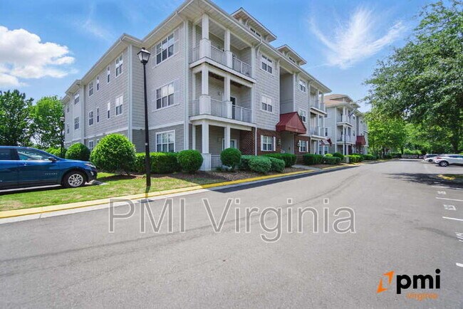 Foto del edificio - 5317 Warminster Dr