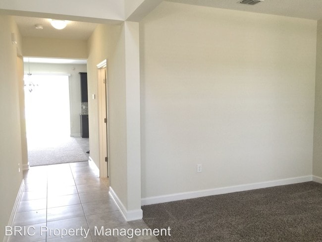 Building Photo - 4 br, 2.5 bath House - 9808 Pecan Hickory Way