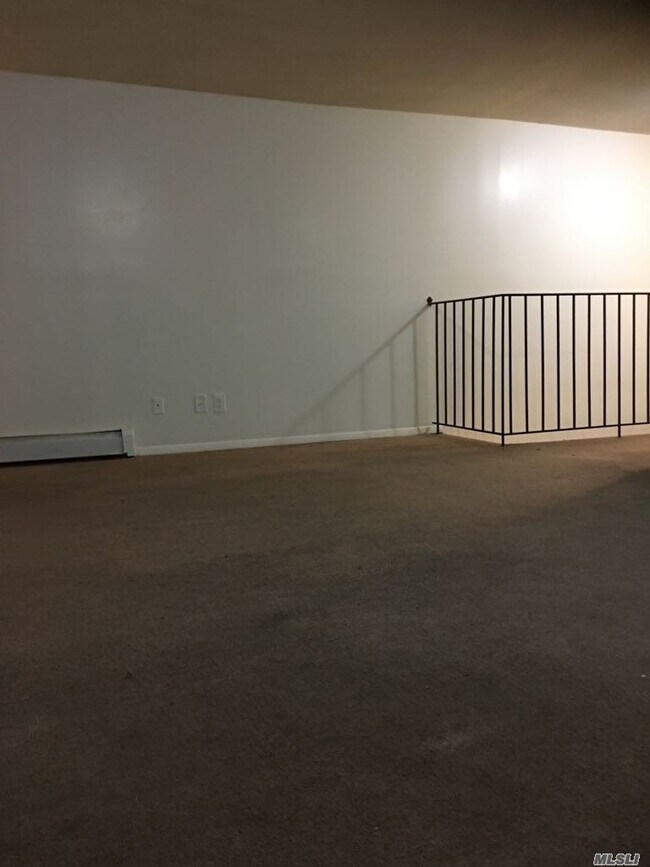 Foto del edificio - 1909 Gildersleeve Ave