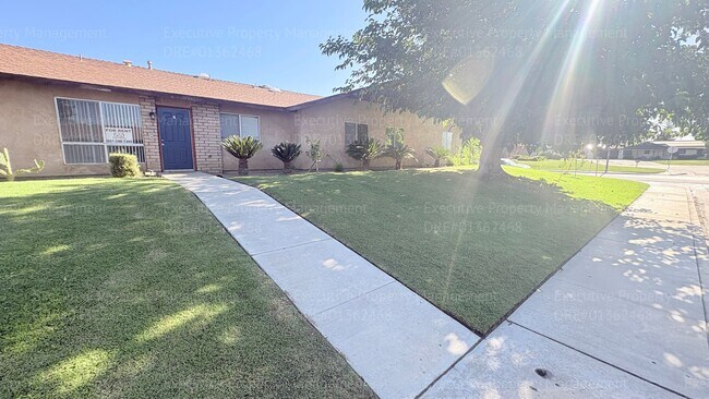 Foto del edificio - 2425 Westholme Blvd