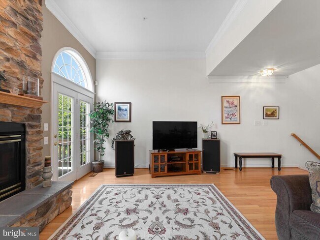 Building Photo - 8818 Lew Wallace Rd