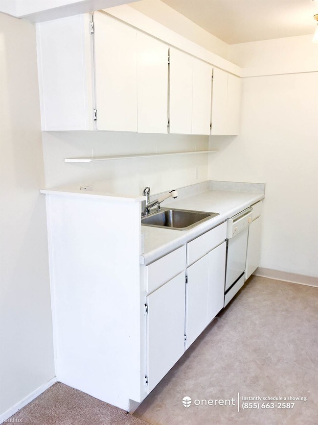 Foto del edificio - 500 W Middlefield Rd