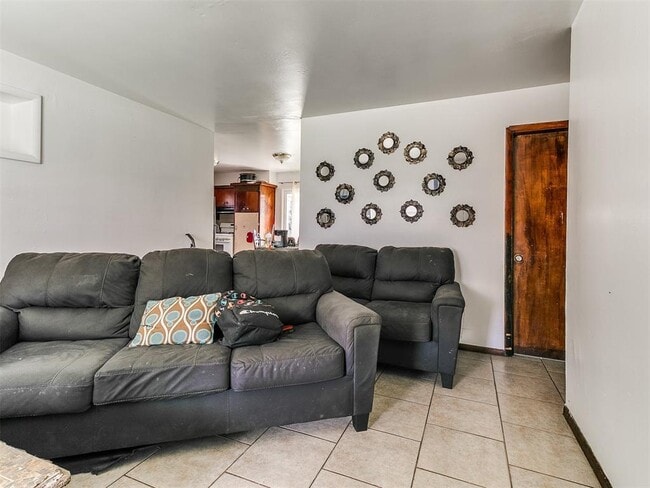 Foto del edificio - 213 NW 82nd St