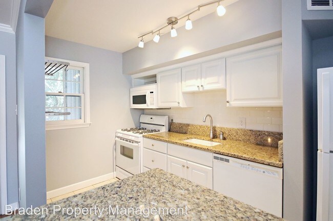 Building Photo - 133 Hessian Hills Cir