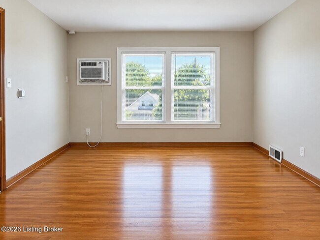 Foto del edificio - 208 Breckenridge Ln
