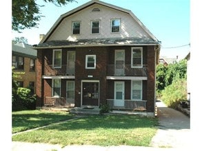Building Photo - 128 Louis Ave