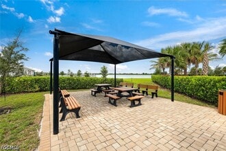 Building Photo - 421 Coral Reef Pl