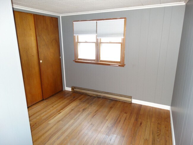 Building Photo - Cute Home in Southern View