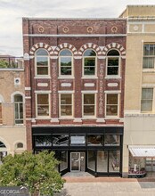 Building Photo - 217 Broad St