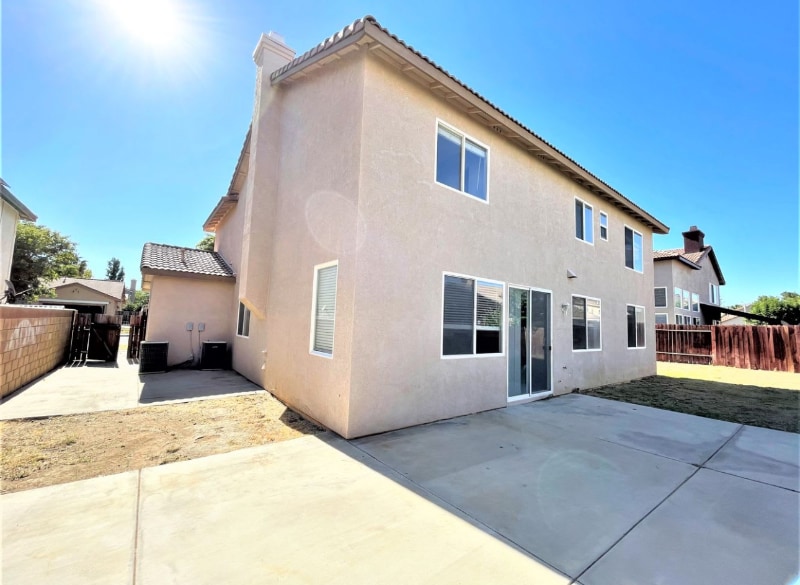 Primary Photo - 42516 Coronet Ct