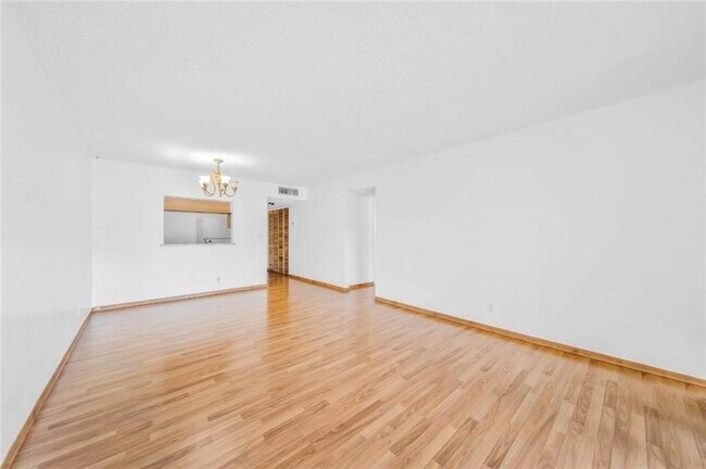 Building Photo - 4149 NW 90th Ave