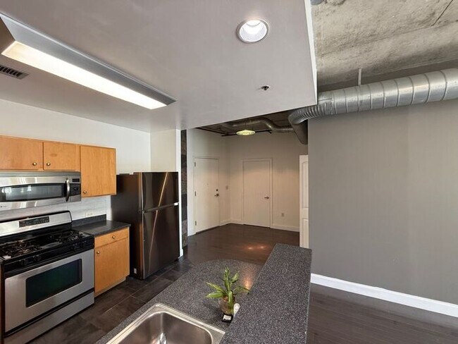 Foto del edificio - Modern Loft Living in the Heart of Downtown Atlanta