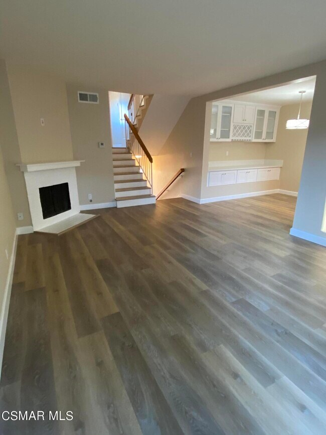 Building Photo - 1175 Ramona Dr
