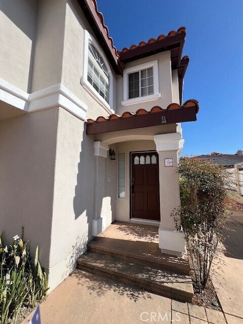 Foto del edificio - 2224 Ruhland Ave