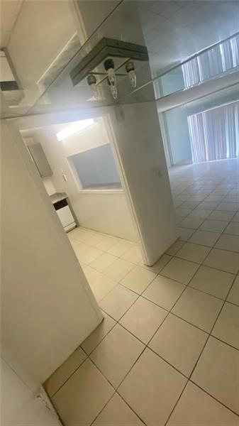 Foto del edificio - 4170 Inverrary Dr