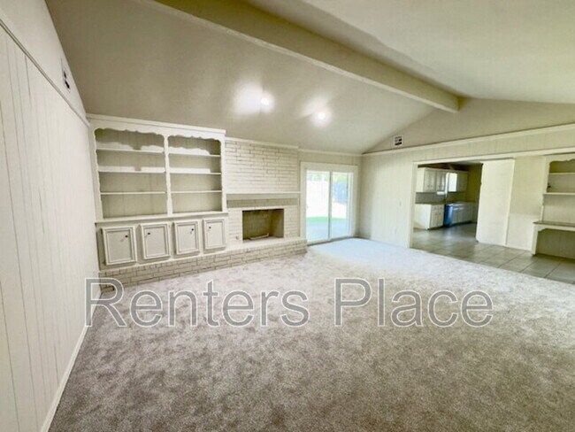 Foto del edificio - 6817 E 95th St