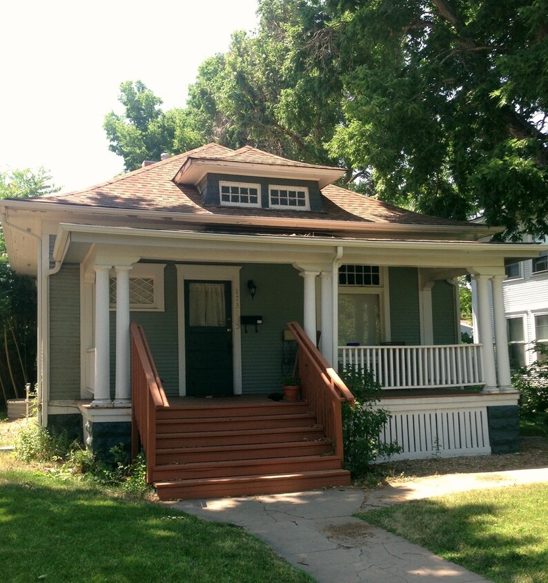 Primary Photo - Move-In Special! Half Off First Month’s Rent!