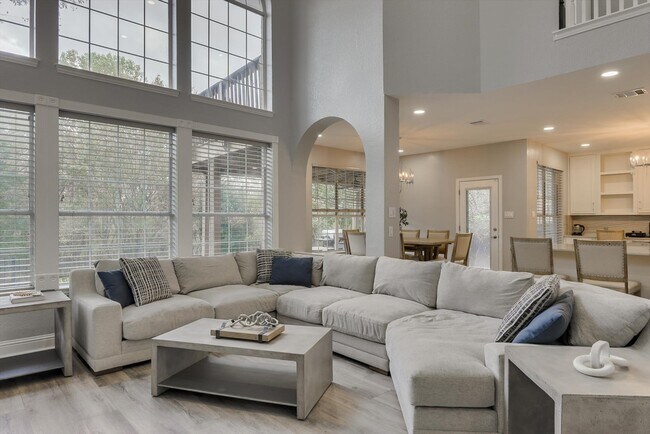 Building Photo - 2010 Indian Trail