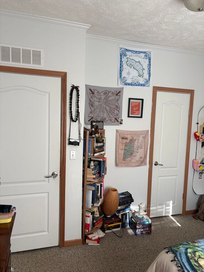Foto del edificio - Extra Clean 3 Bedroom 2 Bath Modular Home with Central Heat & AC near Lowes in Sylva $1800 a mont...