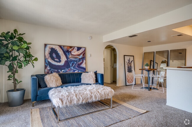 Interior Photo - Woodcrest