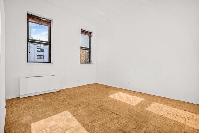 Foto del edificio - 1255 5th Ave